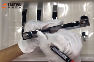 P08弧形按钮锁盐雾测试